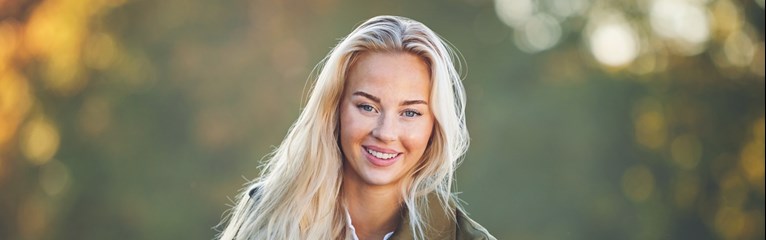 Masterklinikken Kvinne Haar Blond